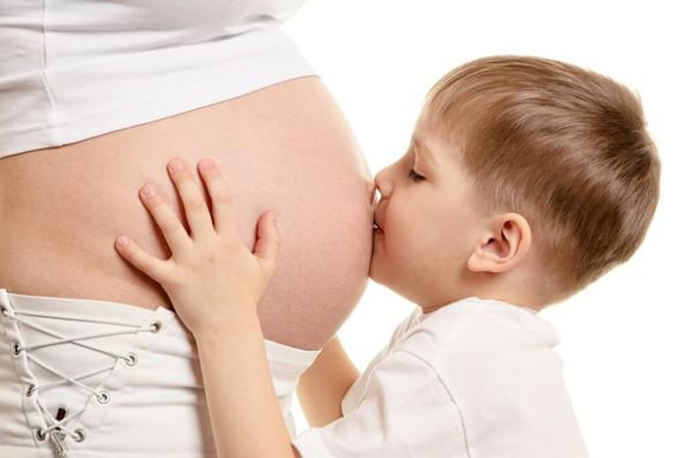 Những loại hạt mẹ bầu cần bổ sung vào ba tháng cuối thai kỳ